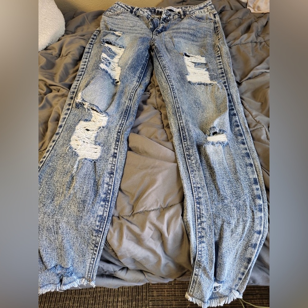 Blue ripped skinny jeans, size 7